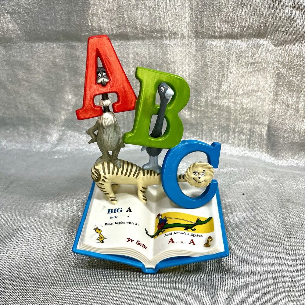 MINT Vintage 2000 Hallmark DR. SEUSS "ALPHABET SEUSS"  Figurine 1E 7147